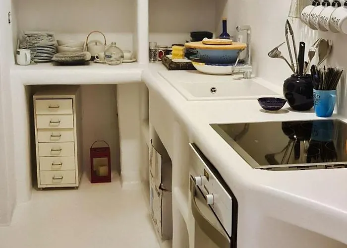 Villa Simousi By The Sea *