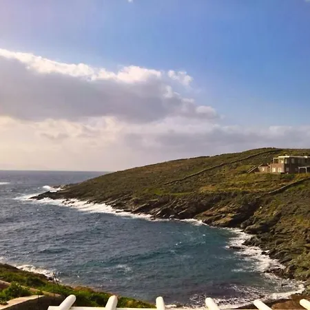 Villa Simousi By The Sea